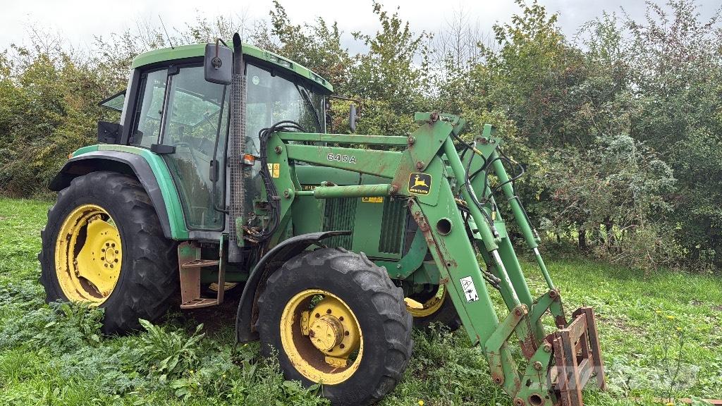 John Deere 6100 Traktoren