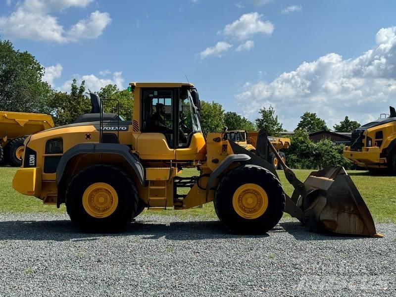Volvo L 120 H Radlader