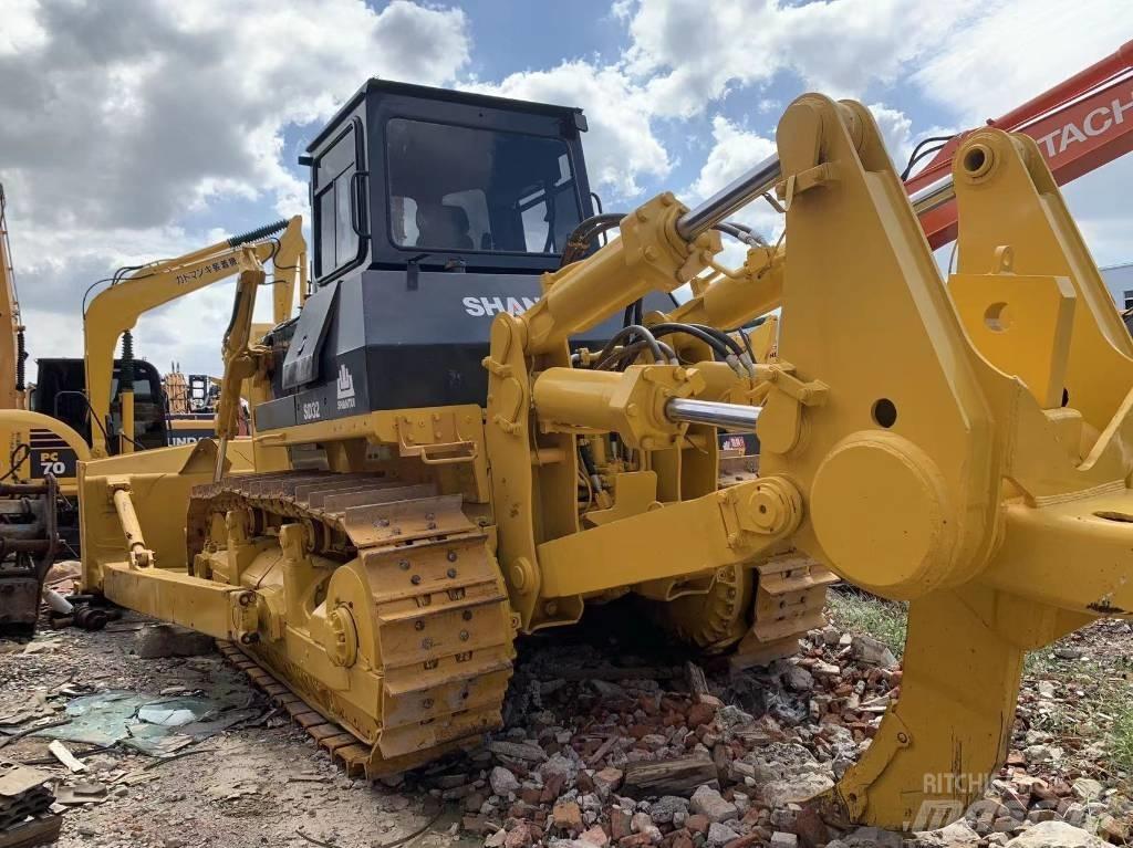 Shantui SD 32 Bulldozer