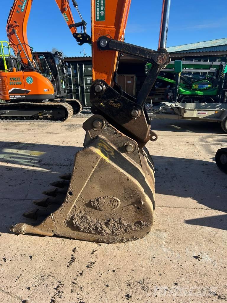 Develon DX 255 LC-7 Raupenbagger