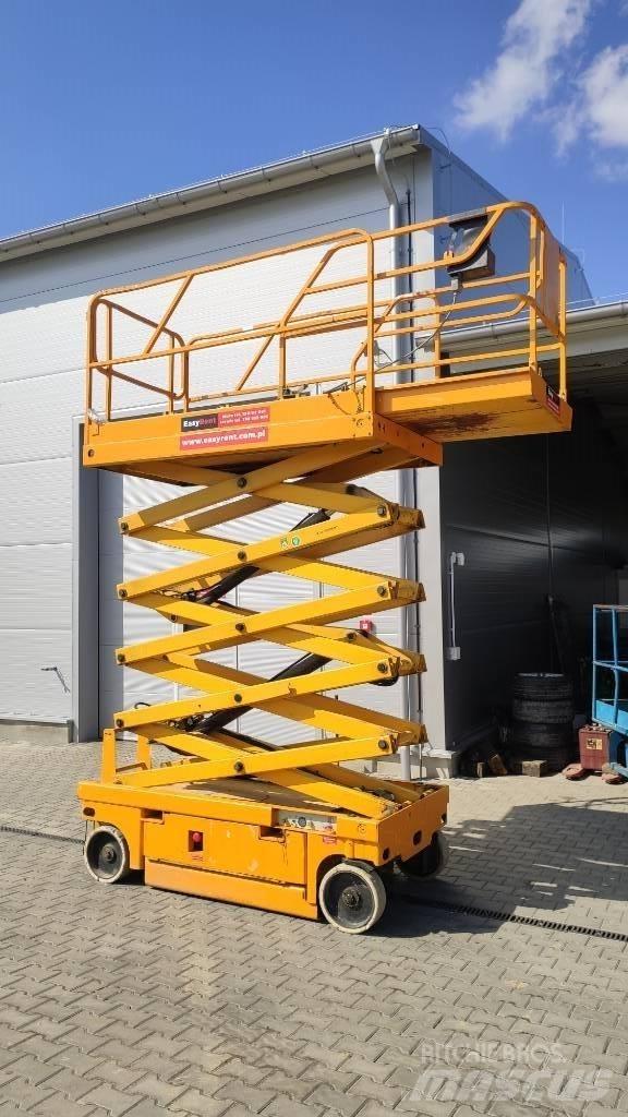 Haulotte Compact 12 Scheren-Arbeitsbühnen