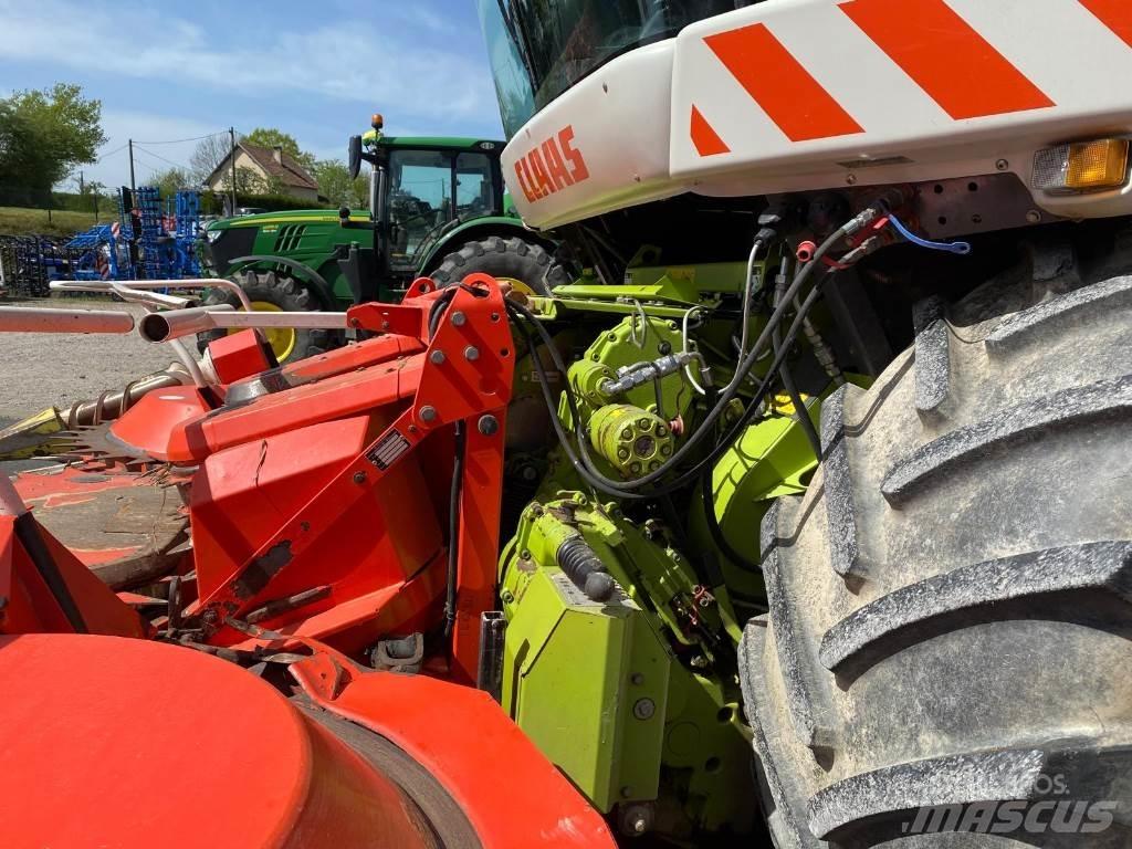 CLAAS JAGUAR 830 Feldhäcksler