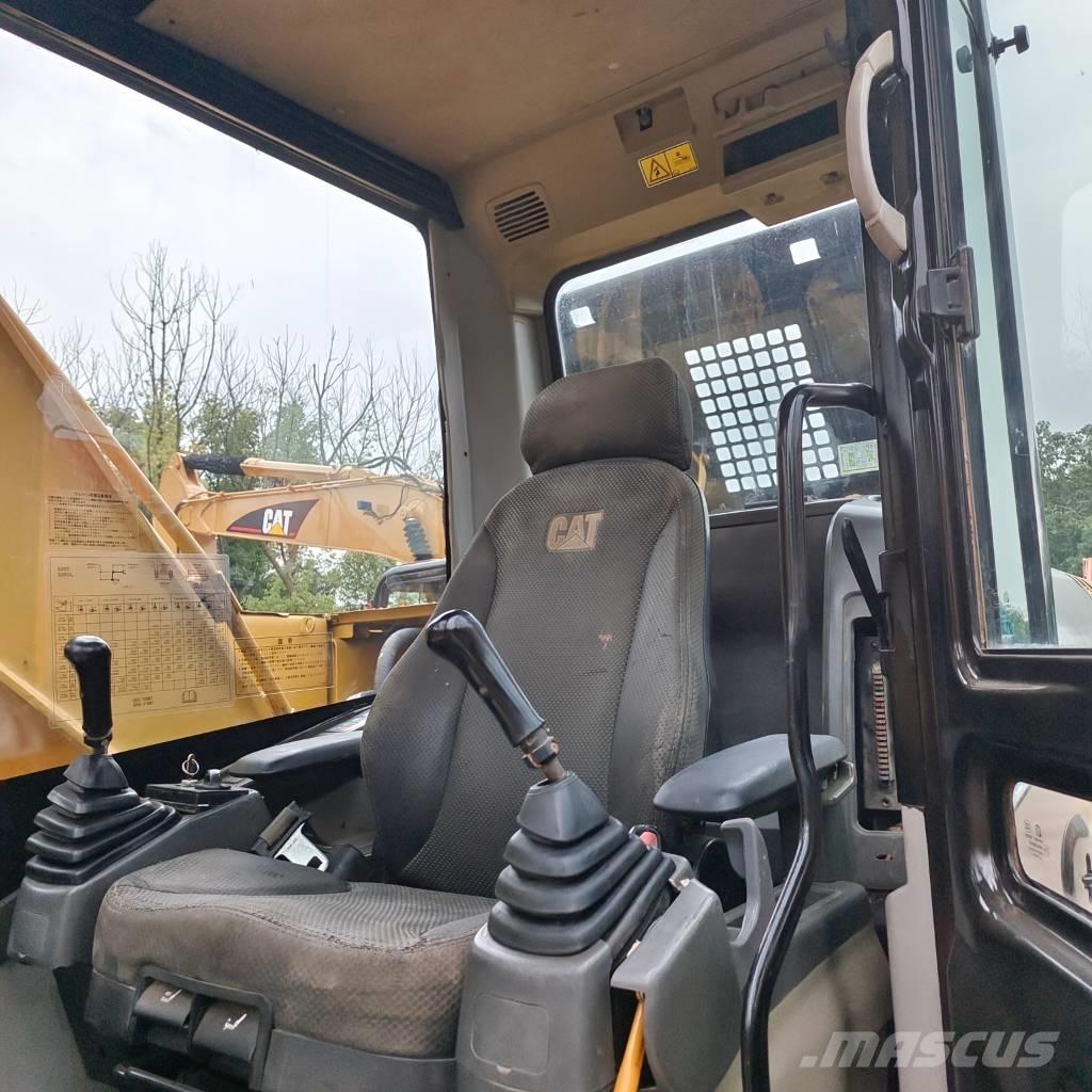 CAT 320 D Raupenbagger
