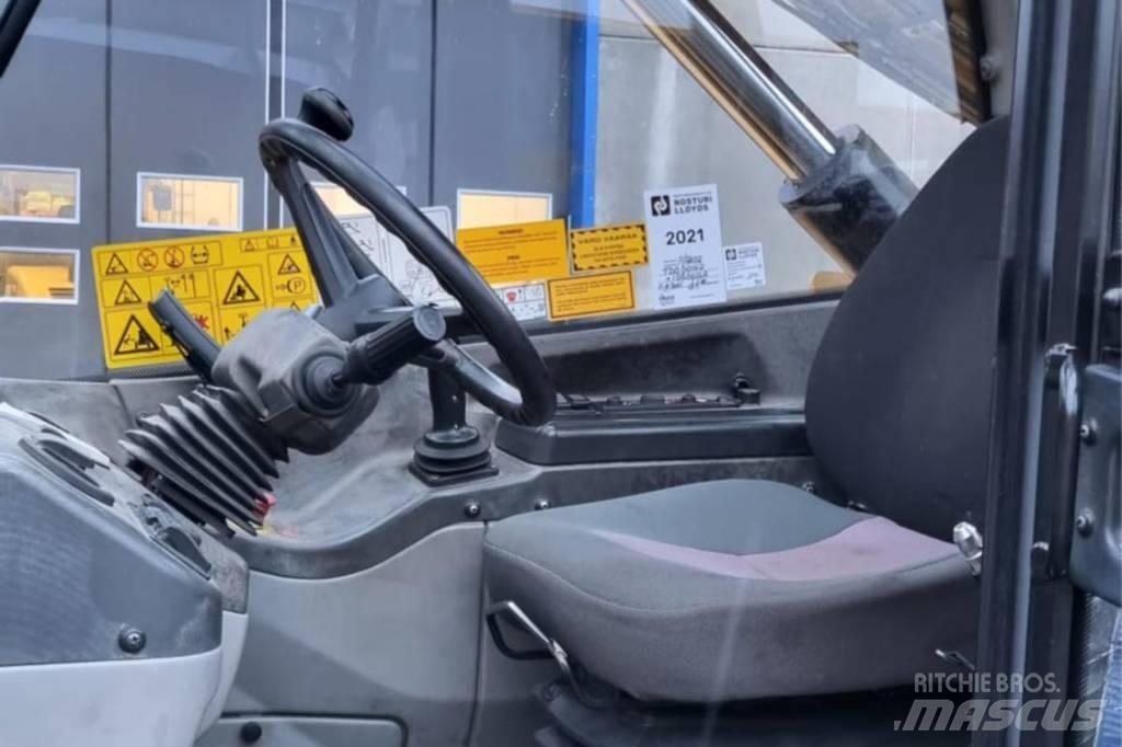 CAT TH 414 Teleskoplader