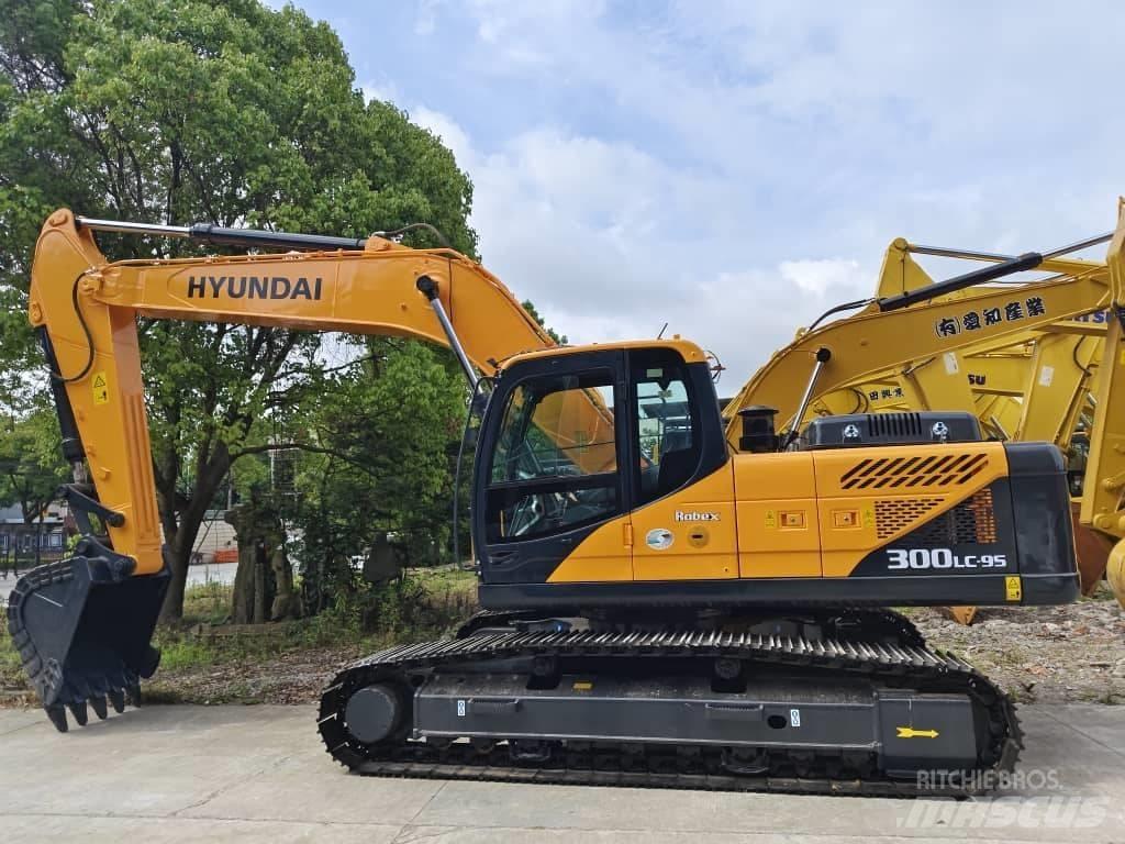 Hyundai 330LC-9S Raupenbagger
