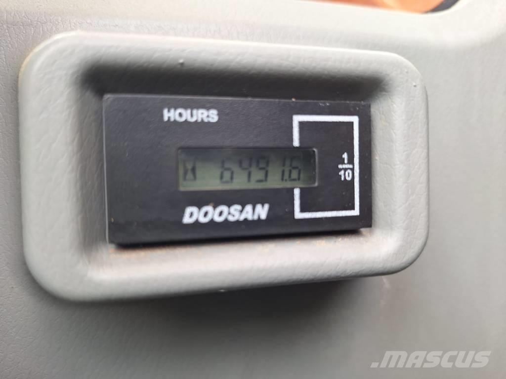 Doosan DX140LCR-5 Raupenbagger