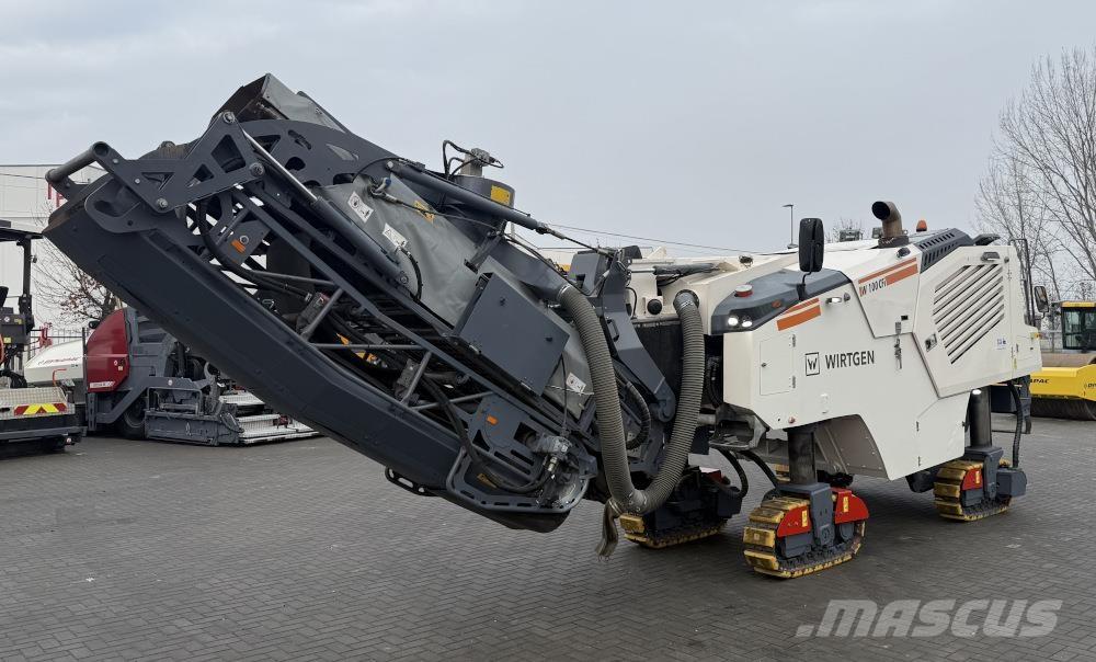 Wirtgen W 100 CFi Asphaltfräsen