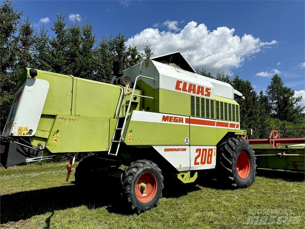 CLAAS Mega 208 Mähdrescher