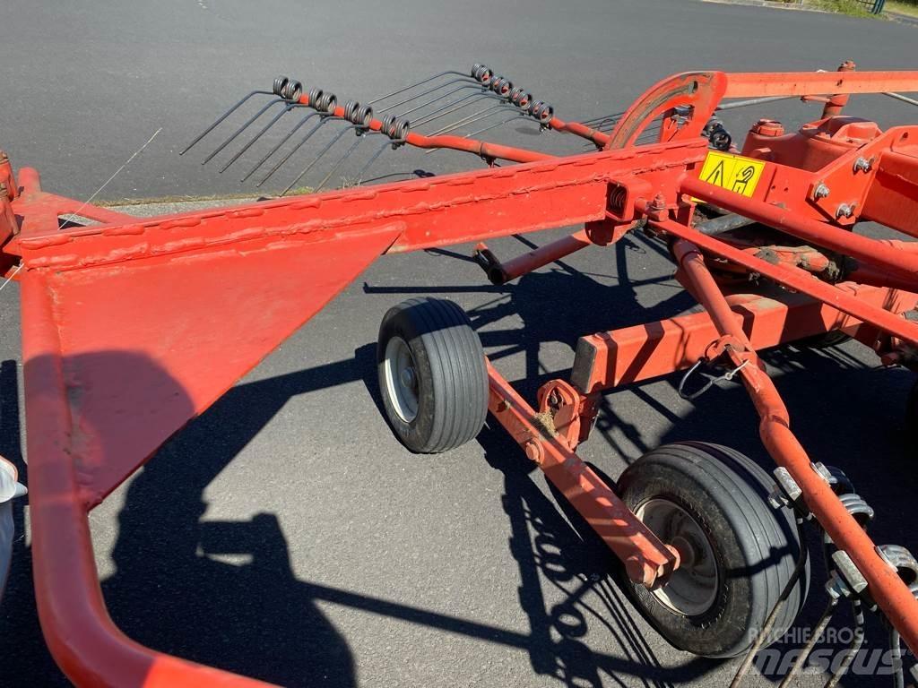 Kuhn GA 4121 GM Schwader