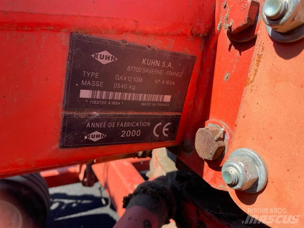 Kuhn GA 4121 GM Schwader