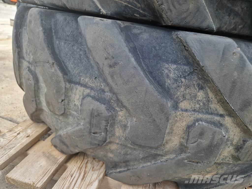 Manitou MT 1335 1440 Reifen