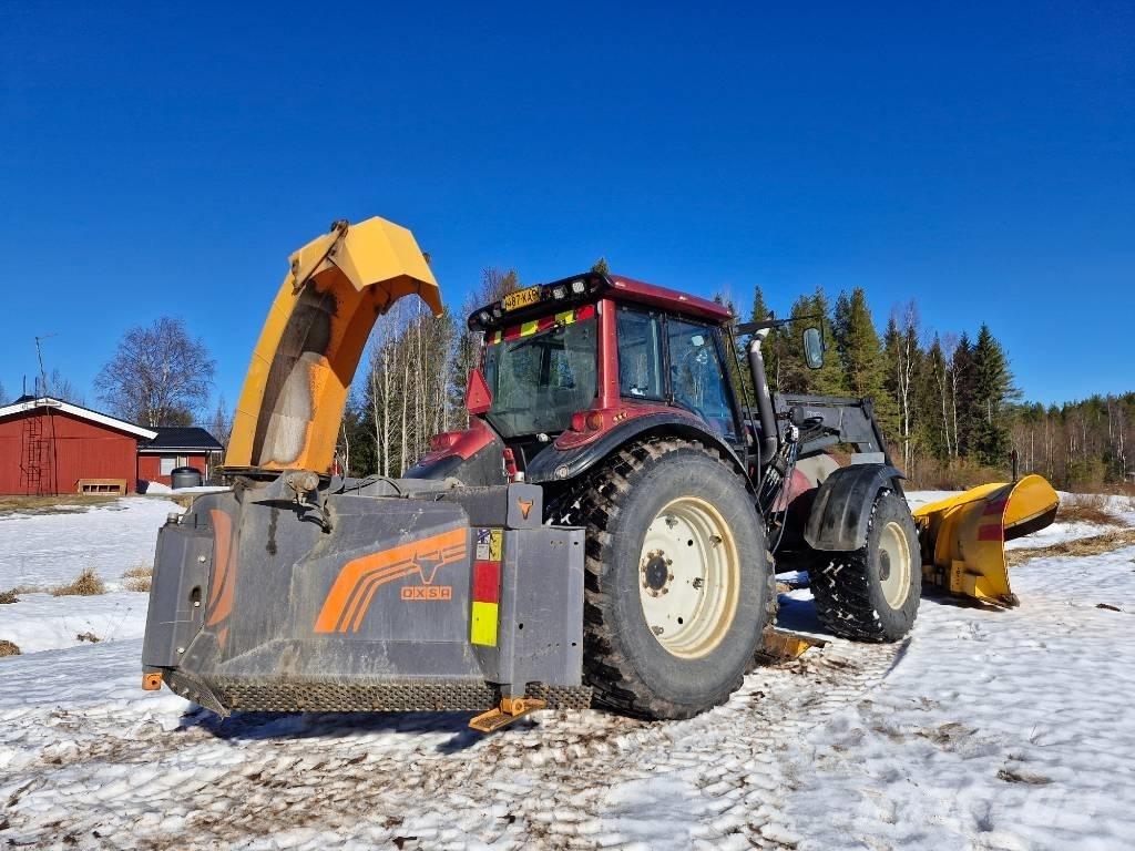 Valtra T 170 Traktoren