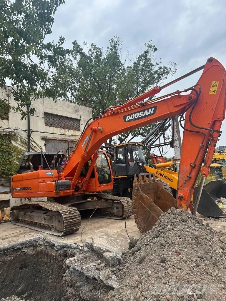 Doosan DX300 Raupenbagger
