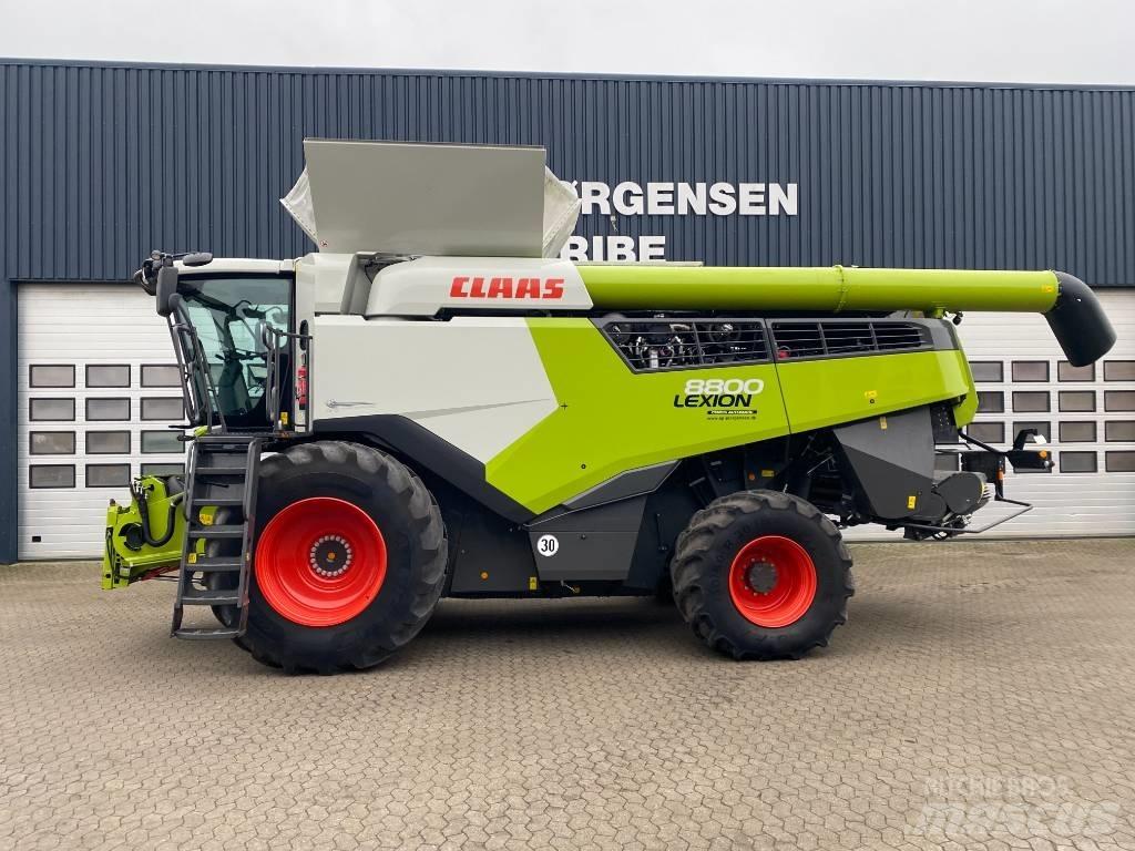 CLAAS LEXION 8800 Mähdrescher