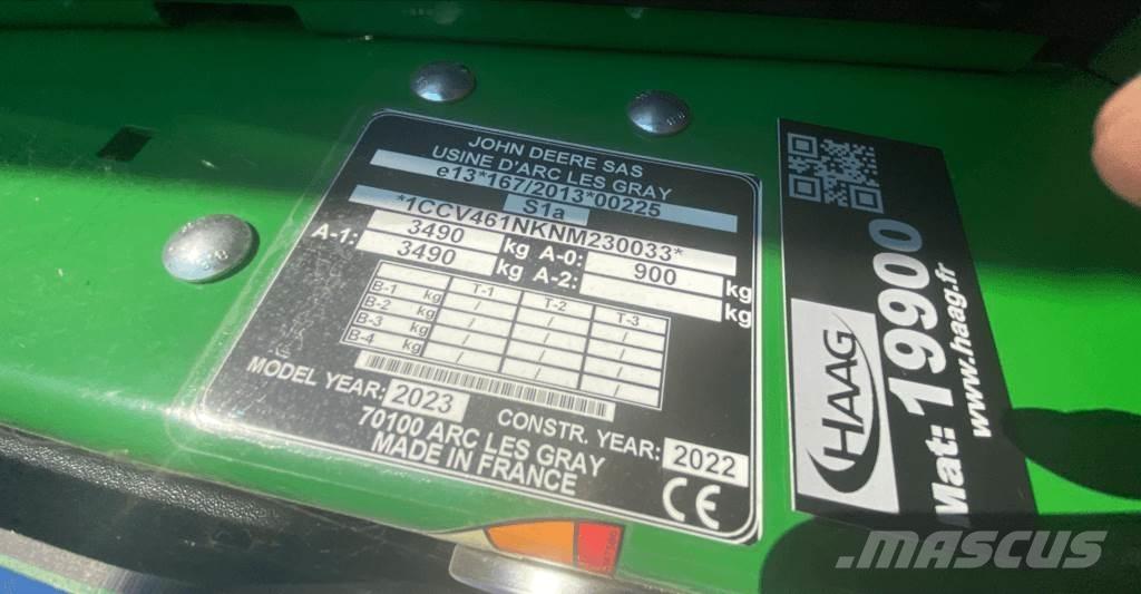 John Deere V461M Rundballenpressen