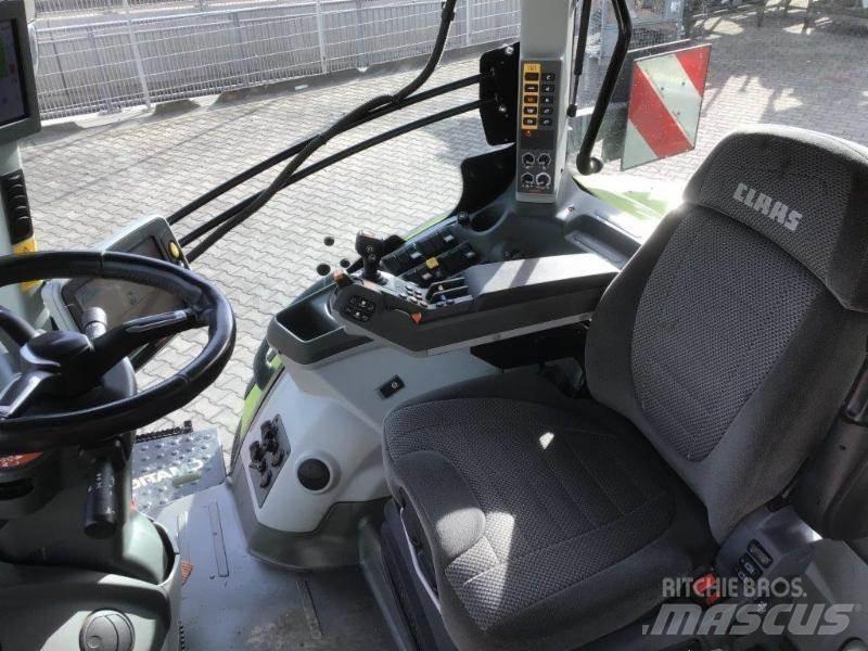 CLAAS AXION 810 Traktoren