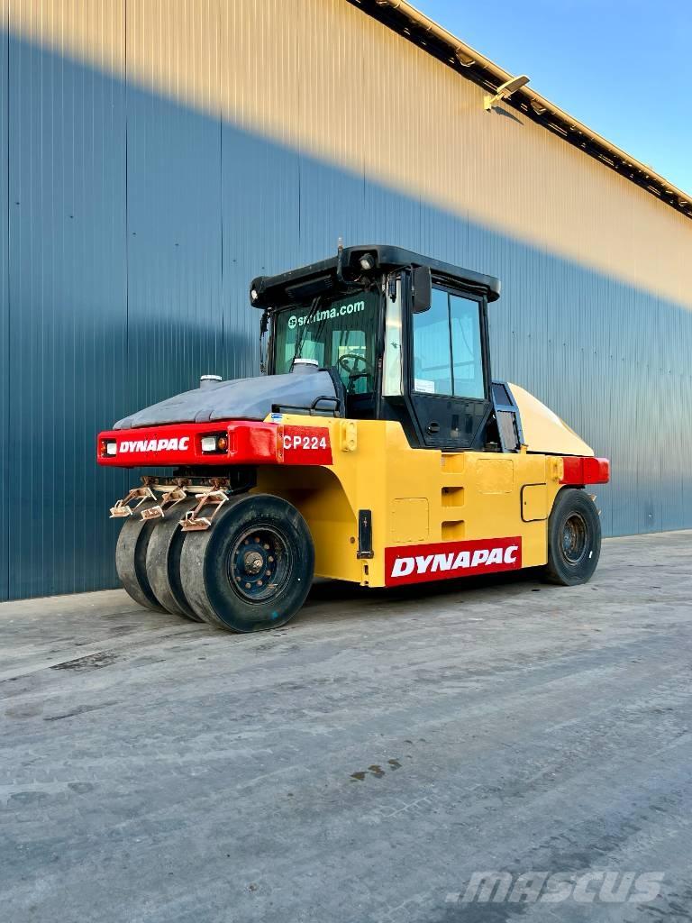 Dynapac CP224 Gummiradwalzen