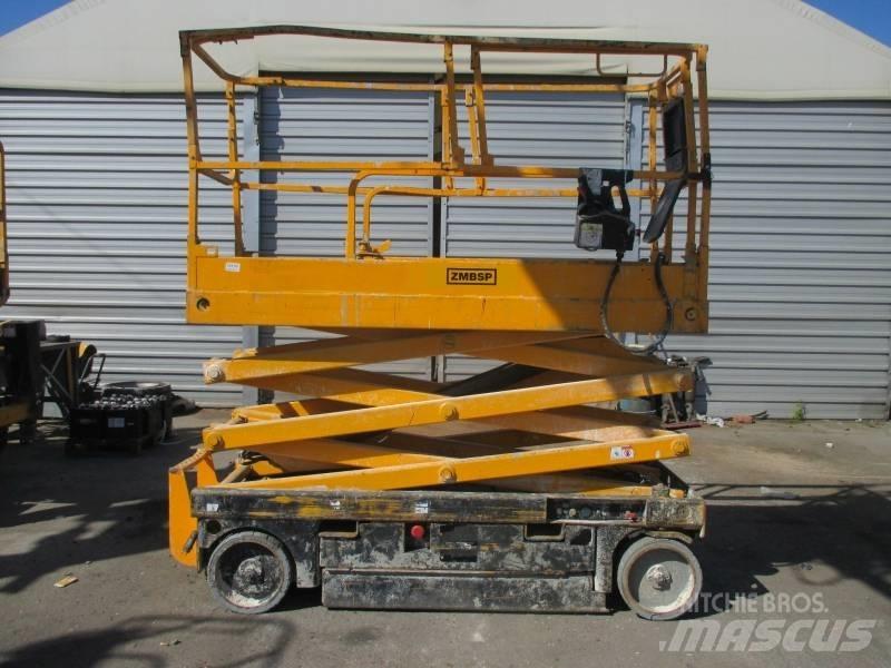 Haulotte Compact 8 Scheren-Arbeitsbühnen