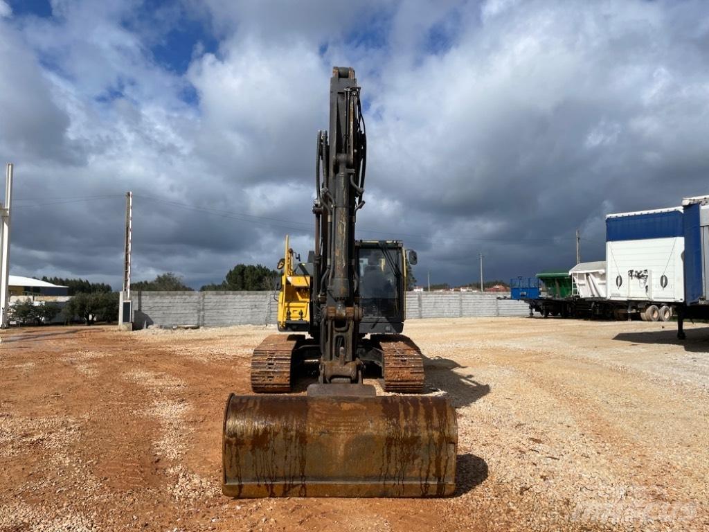 Volvo EC 220 E Raupenbagger