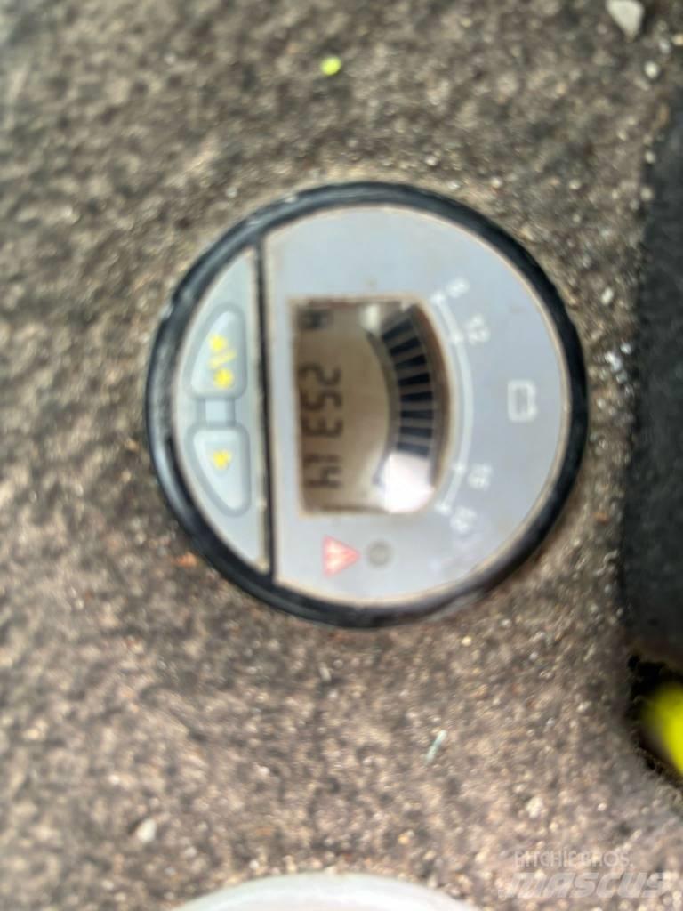 Thwaites 9T Minidumper