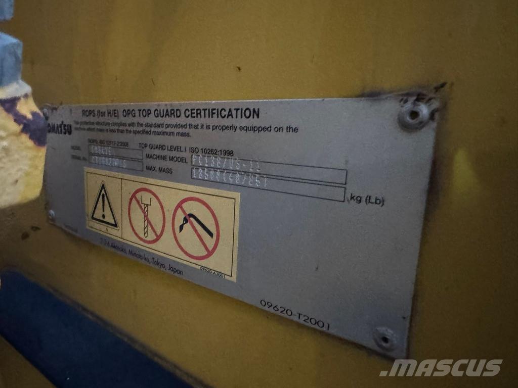 Komatsu PC138-11 Raupenbagger