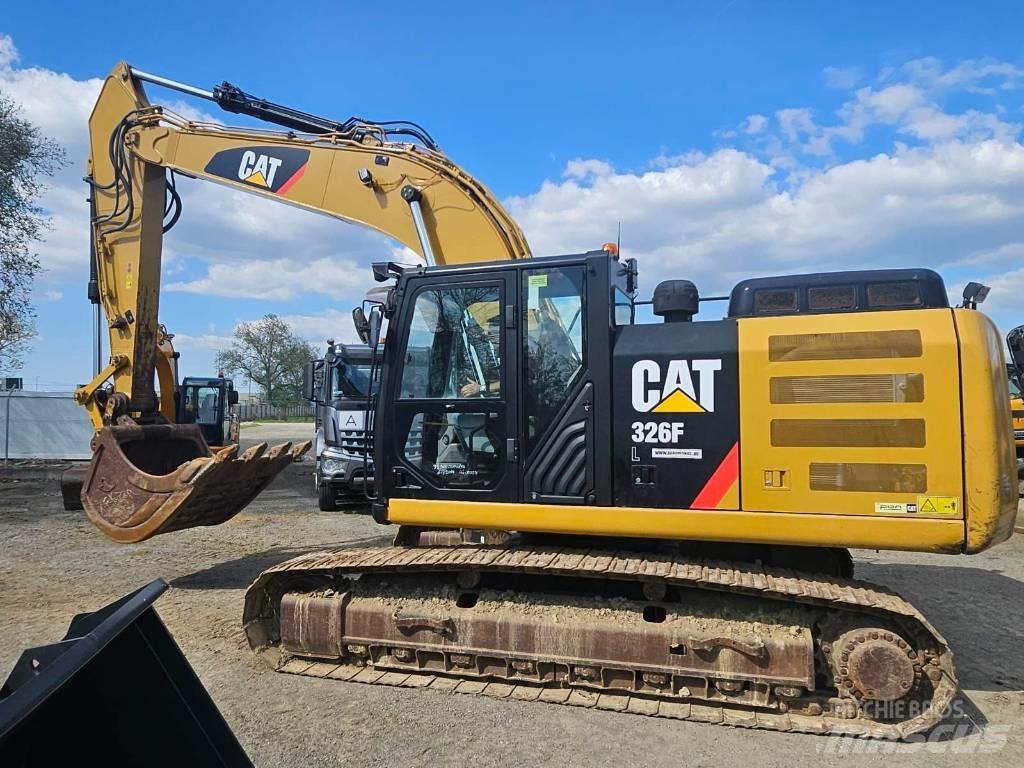CAT 326 F L Raupenbagger