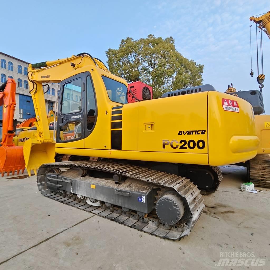 Komatsu PC 200-6 Raupenbagger