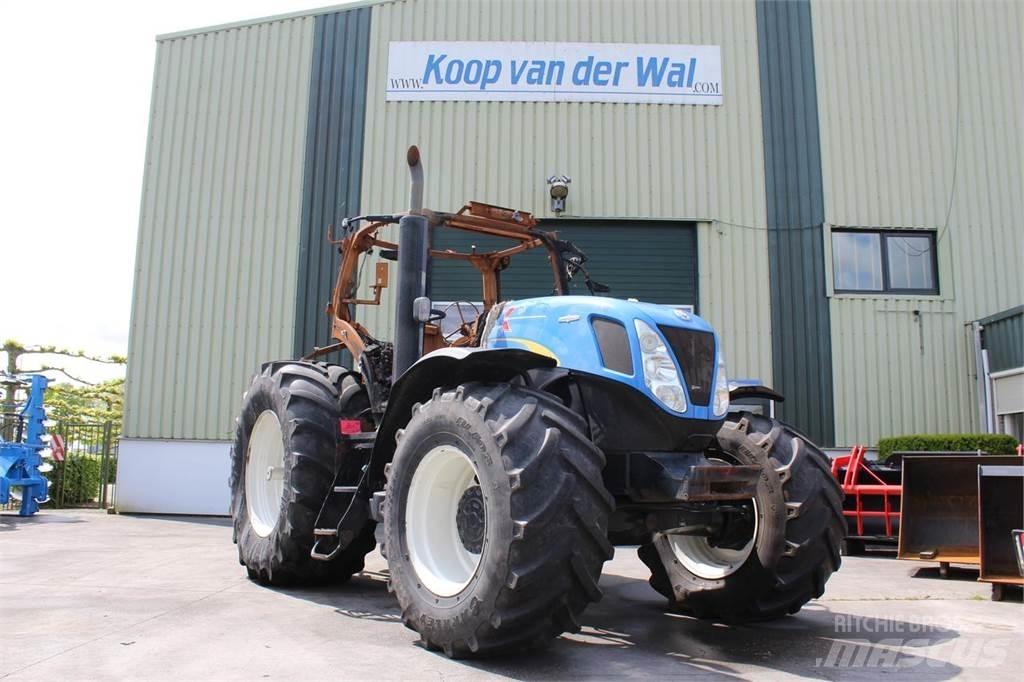 New Holland T7030 Traktoren
