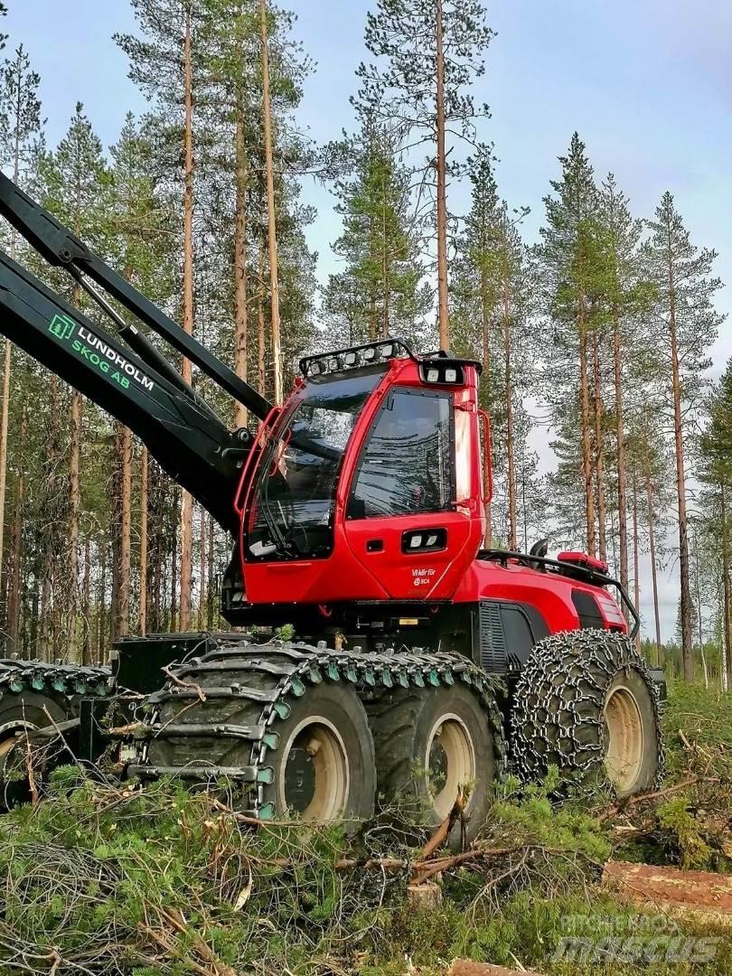 Komatsu 951 Harvester