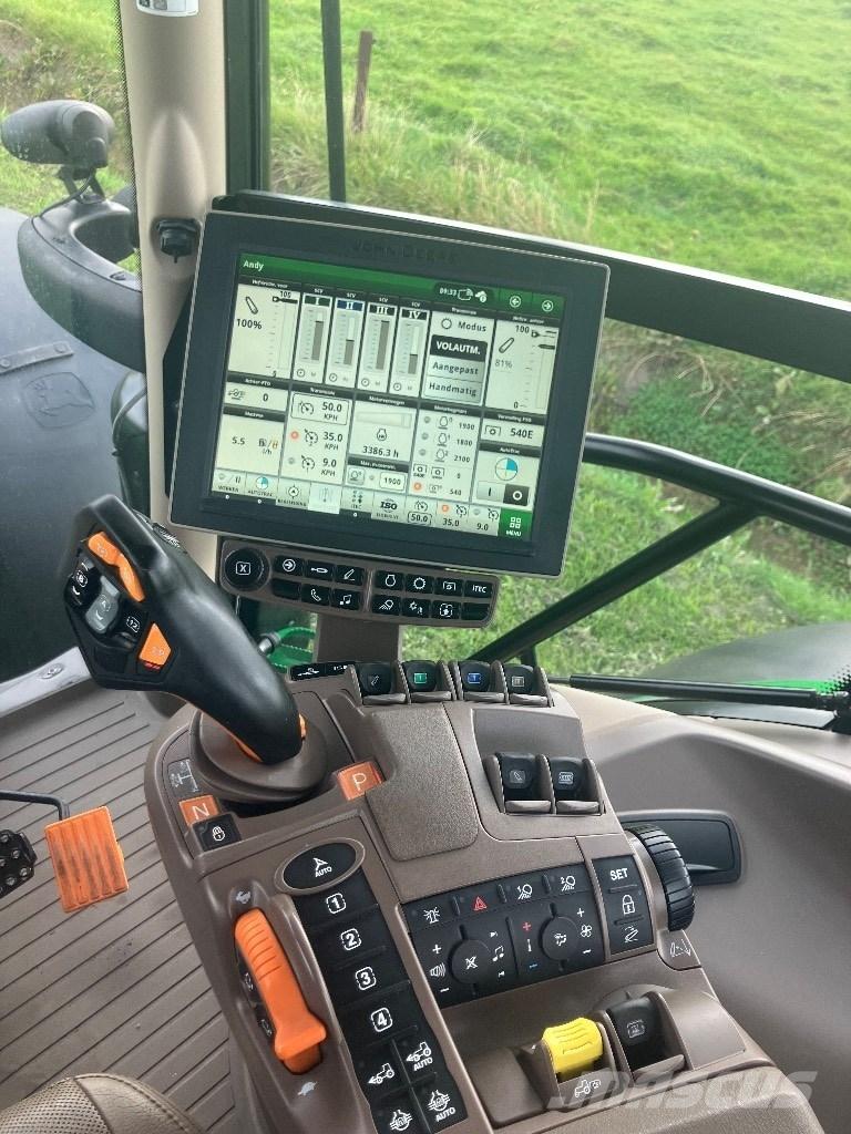 John Deere 6155 R Traktoren