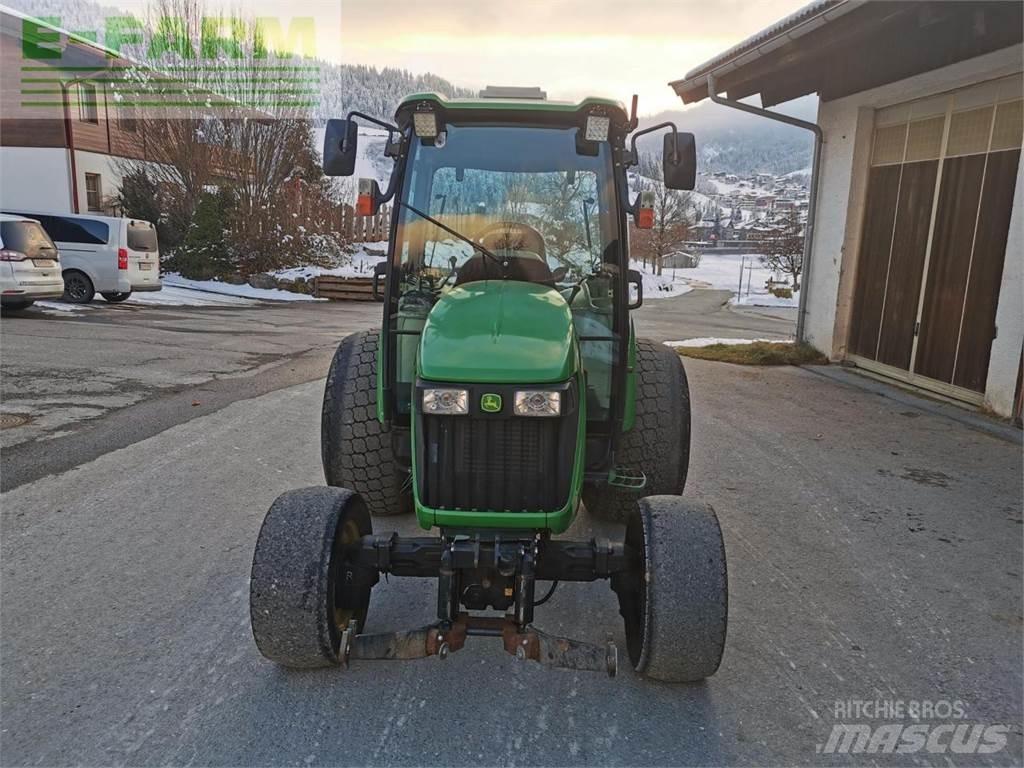 John Deere 4720 Traktoren