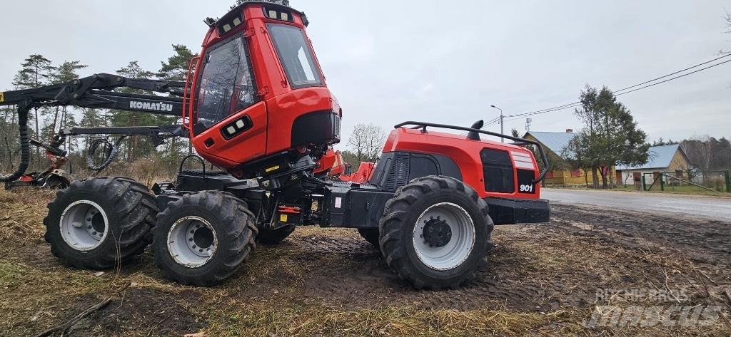 Komatsu 901 Harvester