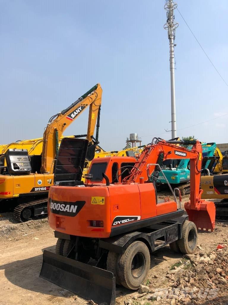 Doosan DX150W Mobilbagger