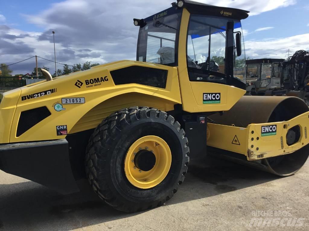 Bomag BW212D5 Erdbauwalzen