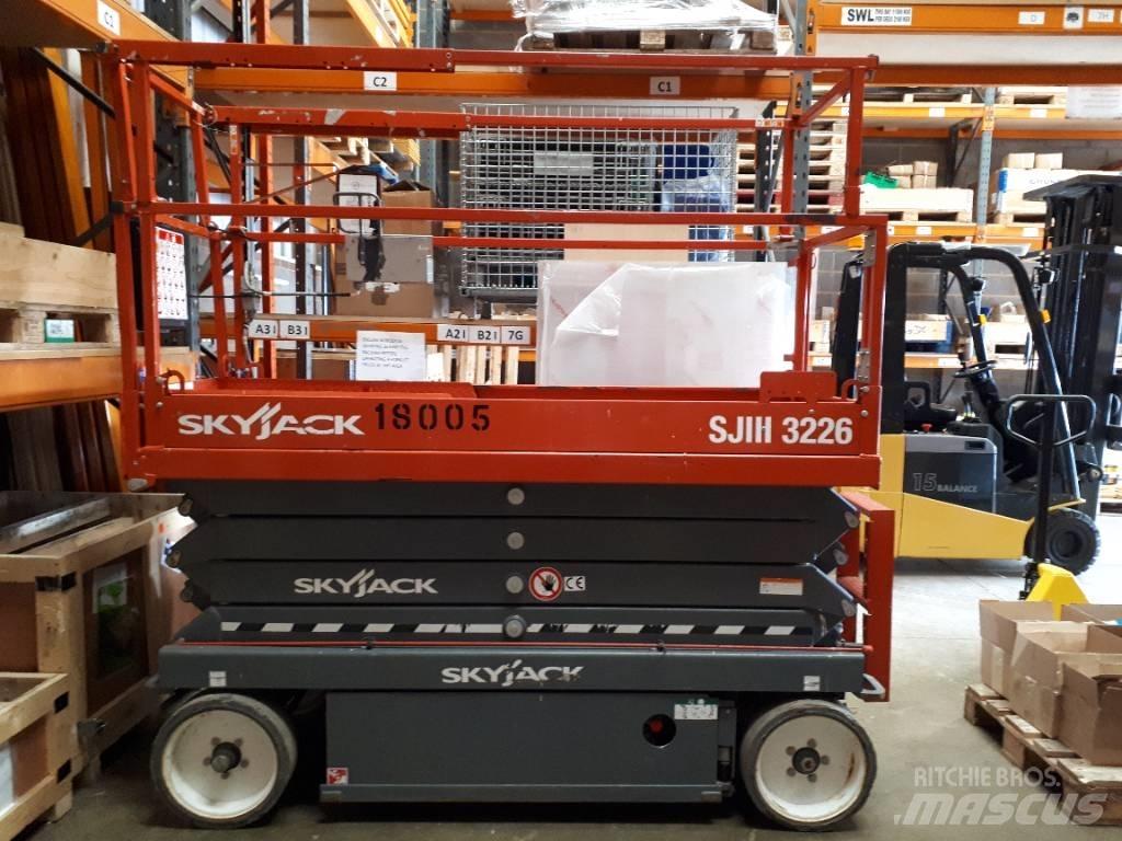 SkyJack SJ 3226 Scheren-Arbeitsbühnen