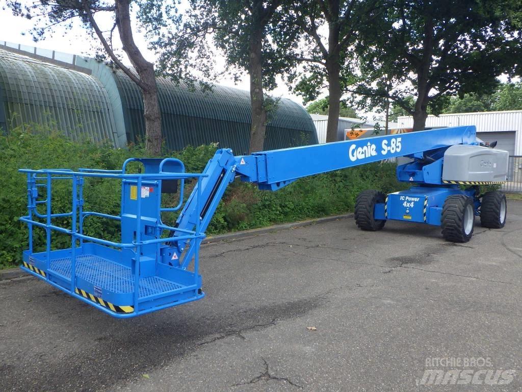 Genie S85 Teleskopbühnen
