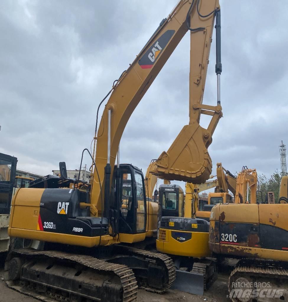 CAT 326 D2L Raupenbagger