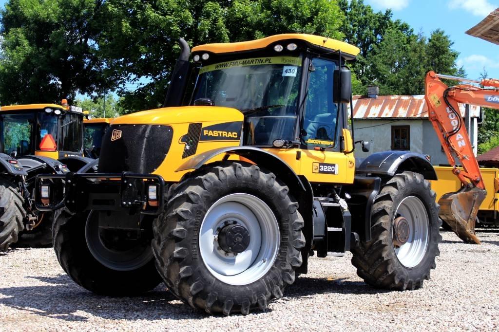 JCB Fastrac 3220-65 Traktoren