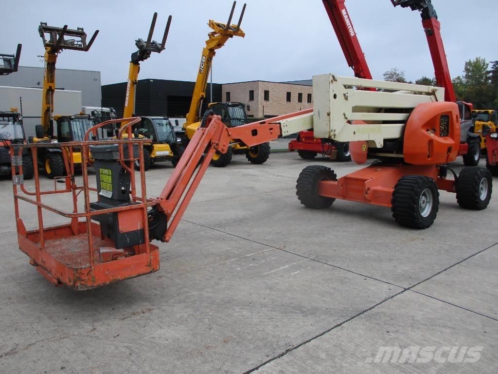 JLG 510 AJ (271) Kompakte selbstfahrende Hebebühnen