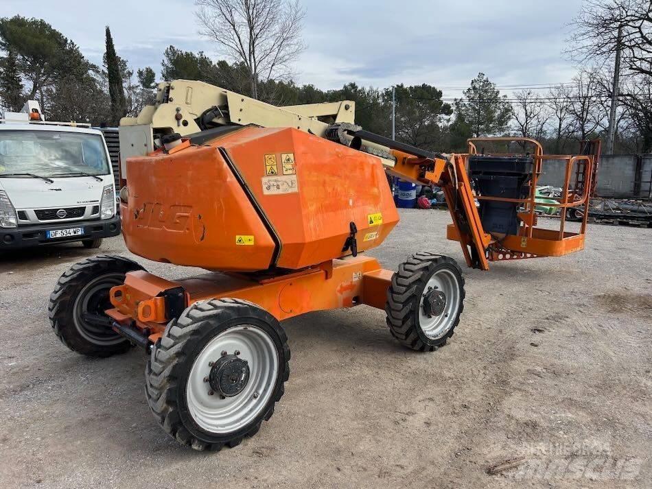 JLG 340 AJ Gelenkteleskoparbeitsbühnen