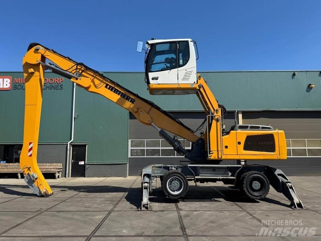 Liebherr LH 30 M Materialumschlag