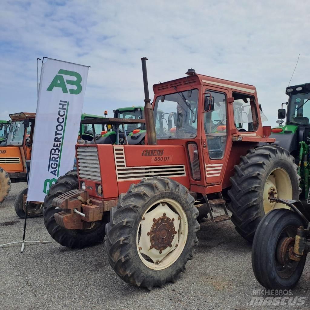 Fiat 880 DT Traktoren