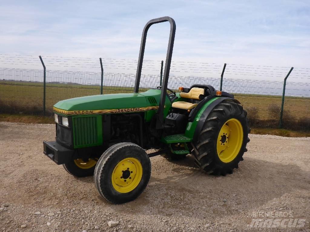 John Deere 5500N Traktoren