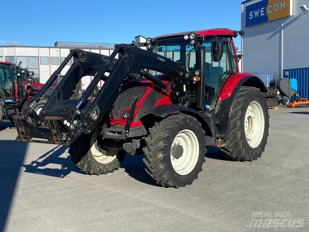 Valtra N124 HITECH 5 Traktoren