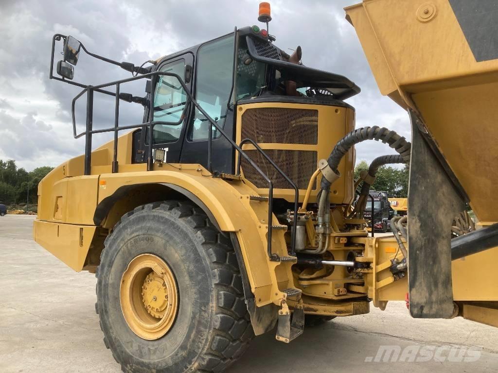 CAT 745 Dumper - Knickgelenk