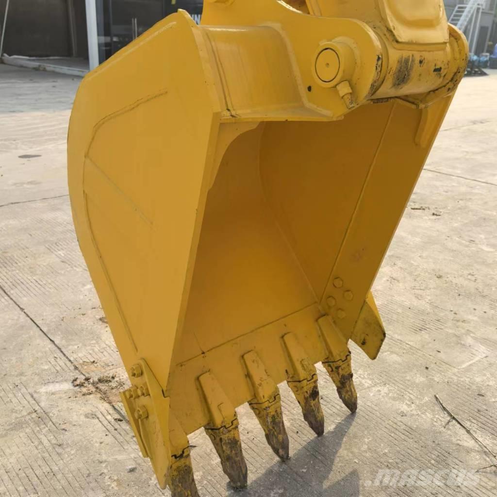 Komatsu PC 130 Minibagger < 7t
