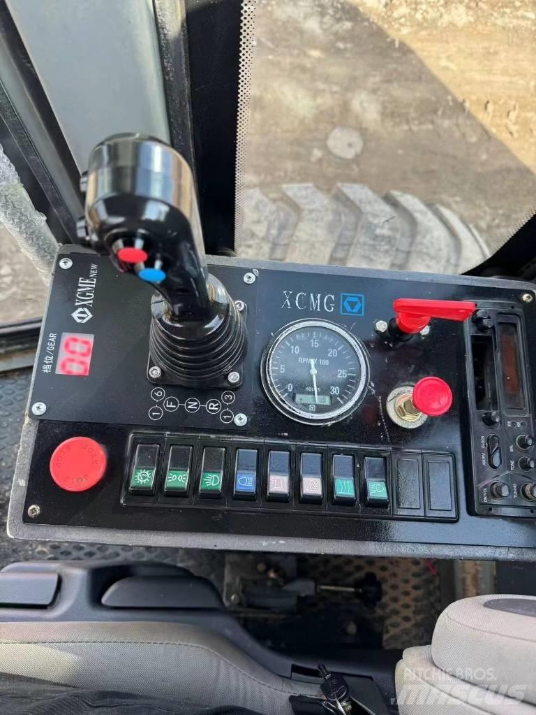 XCMG GR 2153 Grader