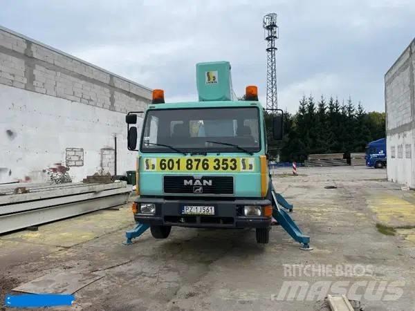 Wumag WT300 LKW-Arbeitsbühnen