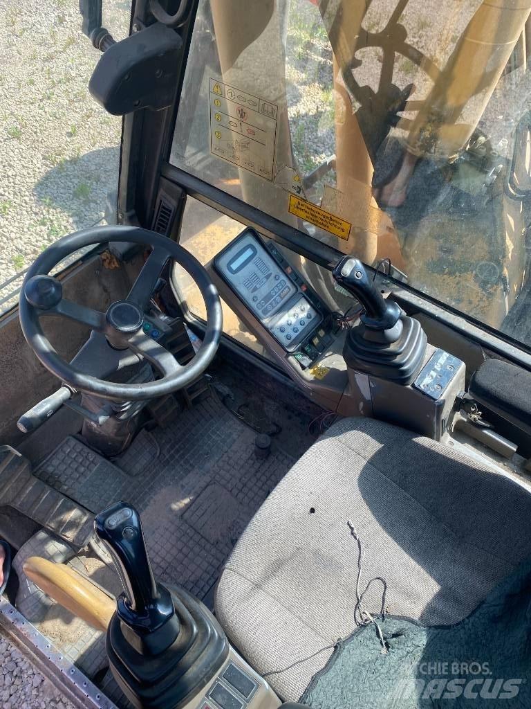 CASE WX 170 Mobilbagger