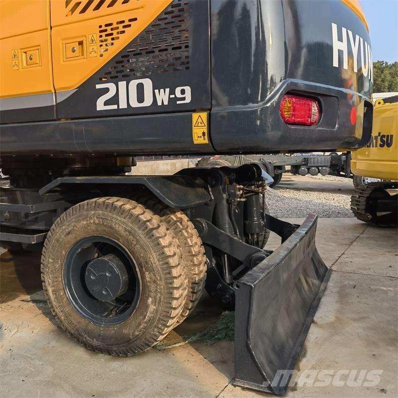Hyundai HW 210 A Raupenbagger
